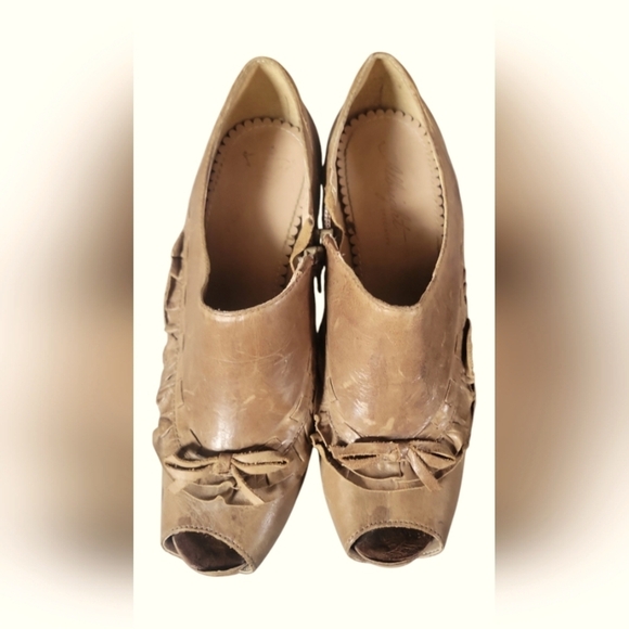 Miss Albright Specialty Antropologie Women's Tan Peep-Toe Leather Bootie Sz 6B - Picture 2 of 10